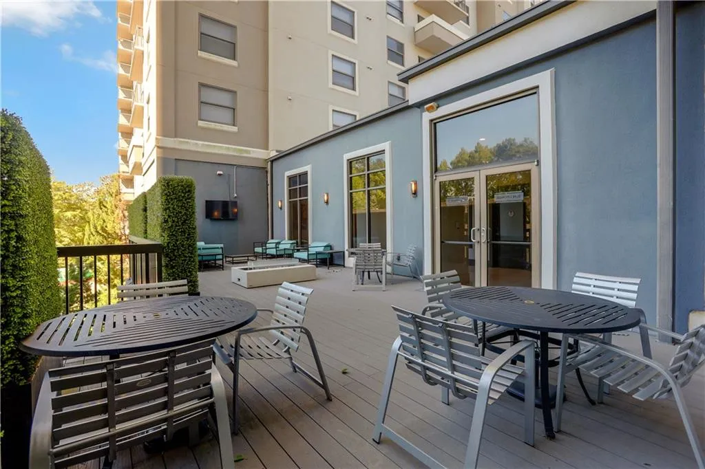 795 Hammond Drive Unit 2408, Atlanta, Georgia 30328, 2 Bedrooms Bedrooms, ,2 BathroomsBathrooms,Residential,Sold,795 Hammond Drive Unit 2408,7122635