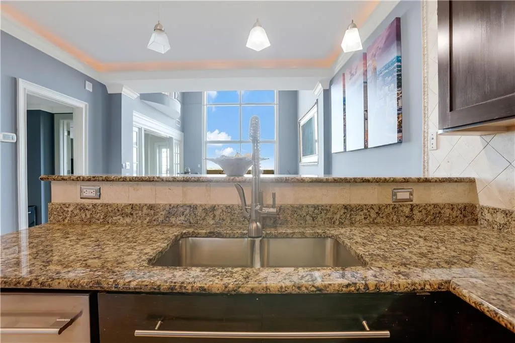 795 Hammond Drive Unit 2408, Atlanta, Georgia 30328, 2 Bedrooms Bedrooms, ,2 BathroomsBathrooms,Residential,Sold,795 Hammond Drive Unit 2408,7122635