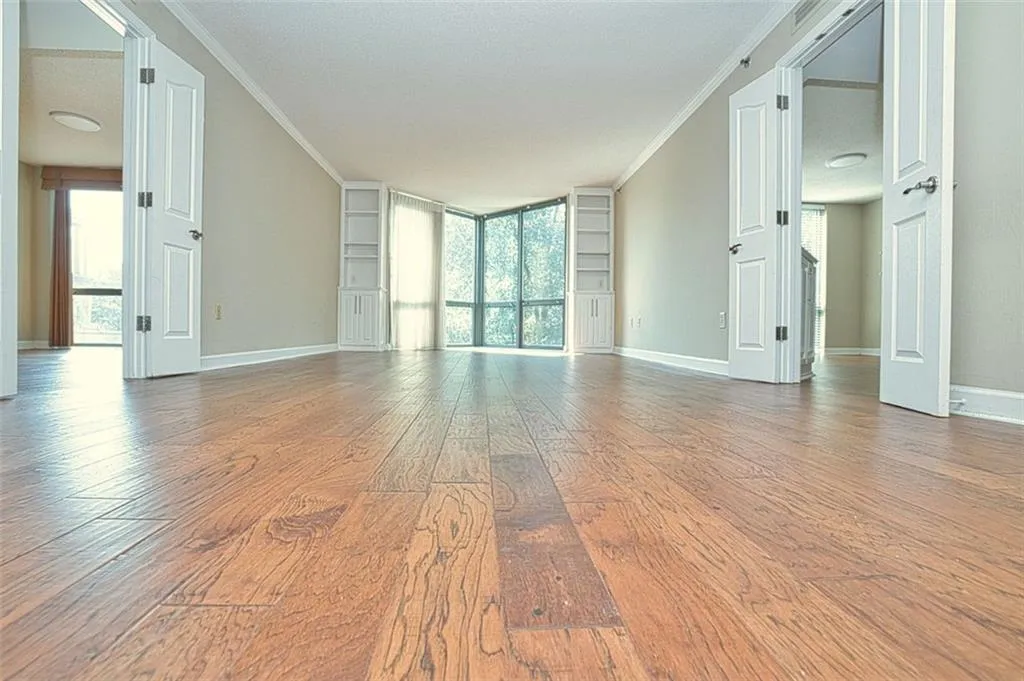 2870 Pharr Court Nw Unit 506, Atlanta, Georgia 30305, 2 Bedrooms Bedrooms, ,2 BathroomsBathrooms,Residential,For Sale,2870 Pharr Court Nw Unit 506,7662318