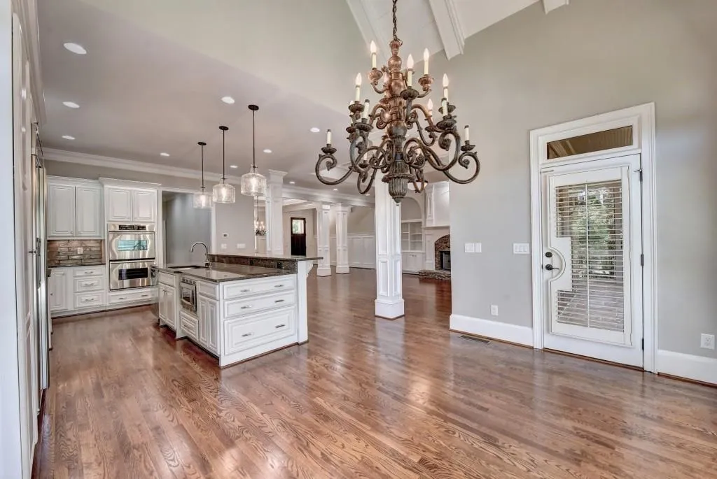 4075 Meadow Gate Drive, Sandy Springs, Georgia 30350, 6 Bedrooms Bedrooms, ,6 BathroomsBathrooms,Residential,Sold,4075 Meadow Gate Drive,6878481