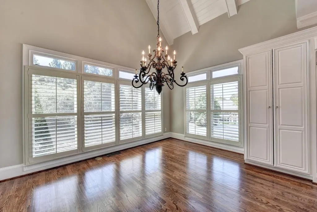 4075 Meadow Gate Drive, Sandy Springs, Georgia 30350, 6 Bedrooms Bedrooms, ,6 BathroomsBathrooms,Residential,Sold,4075 Meadow Gate Drive,6878481