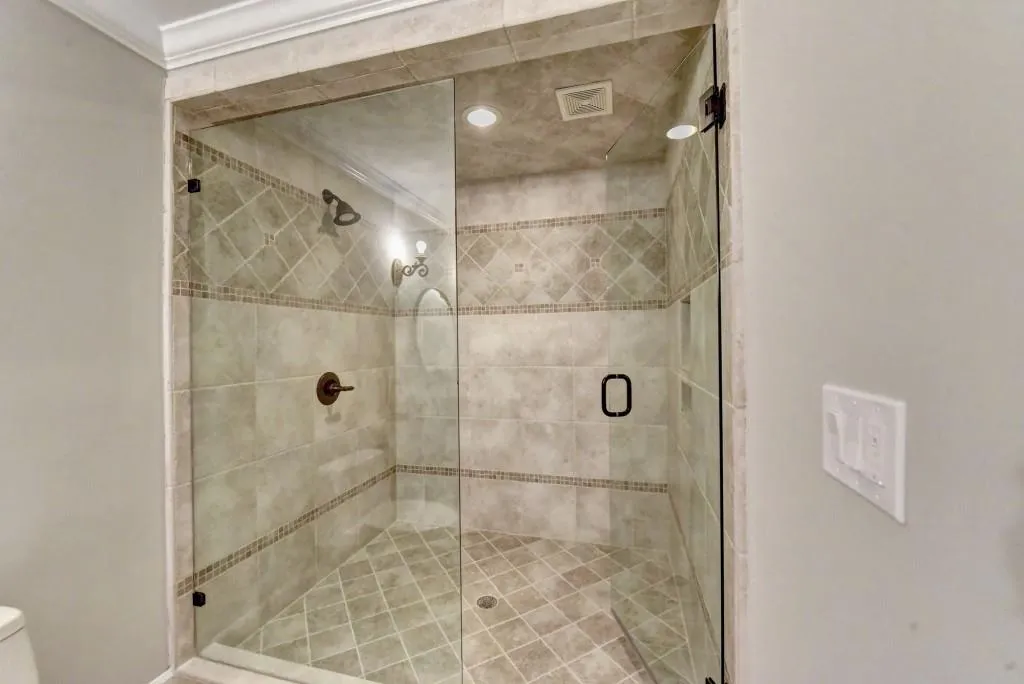 4075 Meadow Gate Drive, Sandy Springs, Georgia 30350, 6 Bedrooms Bedrooms, ,6 BathroomsBathrooms,Residential,Sold,4075 Meadow Gate Drive,6878481