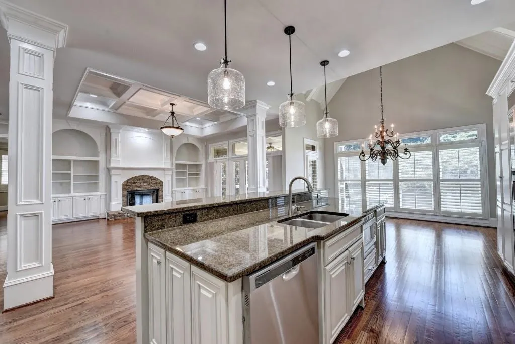 4075 Meadow Gate Drive, Sandy Springs, Georgia 30350, 6 Bedrooms Bedrooms, ,6 BathroomsBathrooms,Residential,Sold,4075 Meadow Gate Drive,6878481