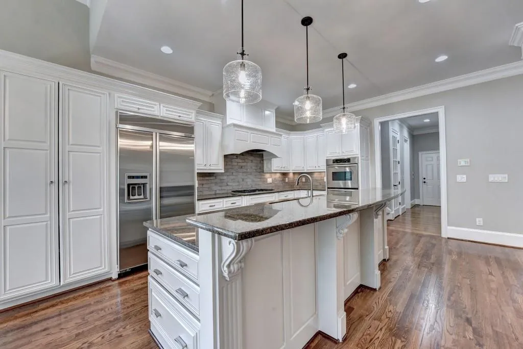 4075 Meadow Gate Drive, Sandy Springs, Georgia 30350, 6 Bedrooms Bedrooms, ,6 BathroomsBathrooms,Residential,Sold,4075 Meadow Gate Drive,6878481