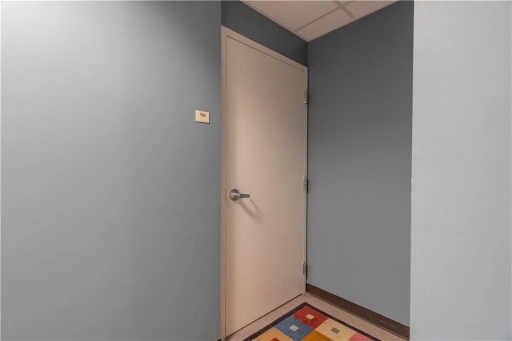 20 10th Street Nw Unit 704, Atlanta, Georgia 30309, 3 Bedrooms Bedrooms, ,2 BathroomsBathrooms,Residential,For Sale,20 10th Street Nw Unit 704,7628889