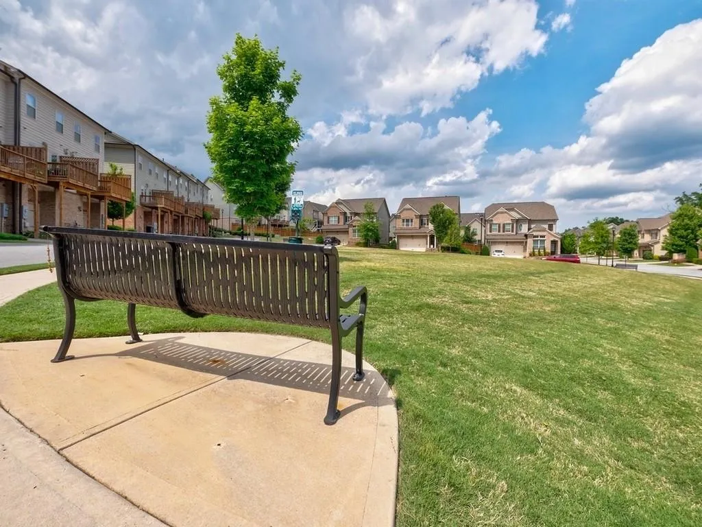 7470 Glisten Avenue, Atlanta, Georgia 30328, 3 Bedrooms Bedrooms, ,3 BathroomsBathrooms,Residential,Sold,7470 Glisten Avenue,6558807