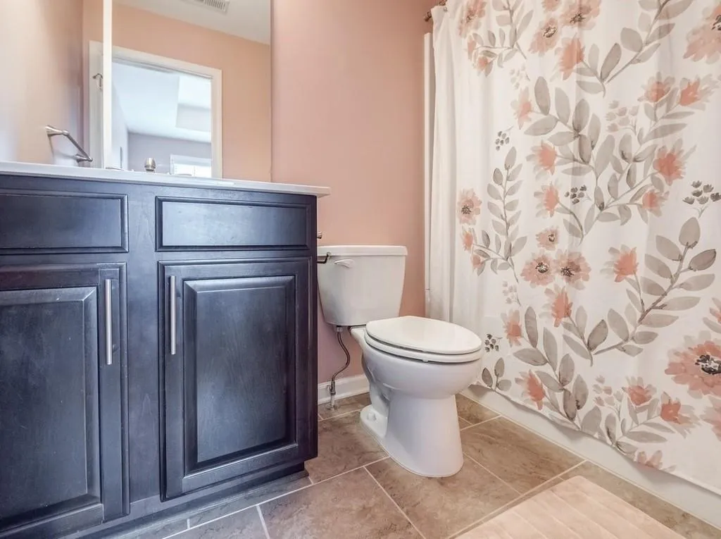 7470 Glisten Avenue, Atlanta, Georgia 30328, 3 Bedrooms Bedrooms, ,3 BathroomsBathrooms,Residential,Sold,7470 Glisten Avenue,6558807