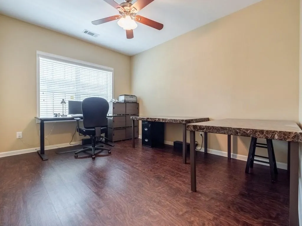 7470 Glisten Avenue, Atlanta, Georgia 30328, 3 Bedrooms Bedrooms, ,3 BathroomsBathrooms,Residential,Sold,7470 Glisten Avenue,6558807