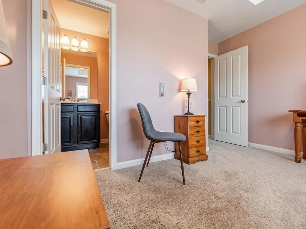 7470 Glisten Avenue, Atlanta, Georgia 30328, 3 Bedrooms Bedrooms, ,3 BathroomsBathrooms,Residential,Sold,7470 Glisten Avenue,6558807