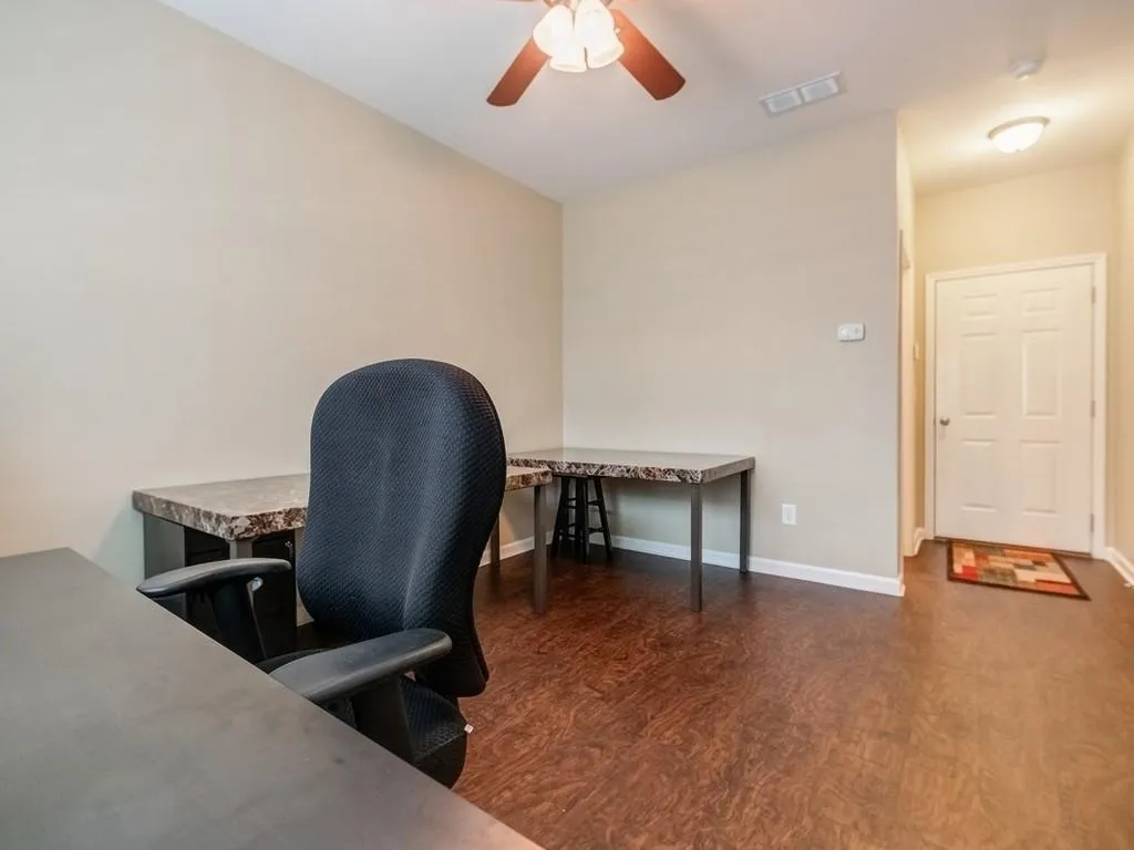 7470 Glisten Avenue, Atlanta, Georgia 30328, 3 Bedrooms Bedrooms, ,3 BathroomsBathrooms,Residential,Sold,7470 Glisten Avenue,6558807