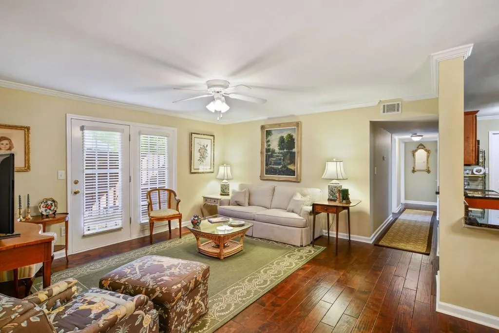 1605 Brighton Point, Sandy Springs, Georgia 30328, 2 Bedrooms Bedrooms, ,2 BathroomsBathrooms,Residential,Sold,1605 Brighton Point,6006174