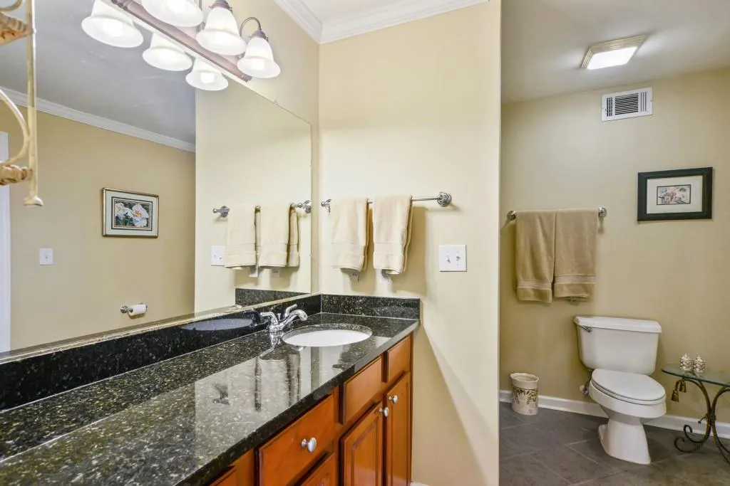 1605 Brighton Point, Sandy Springs, Georgia 30328, 2 Bedrooms Bedrooms, ,2 BathroomsBathrooms,Residential,Sold,1605 Brighton Point,6006174