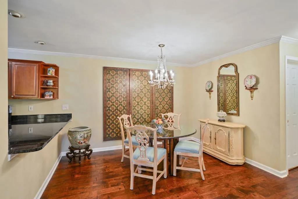 1605 Brighton Point, Sandy Springs, Georgia 30328, 2 Bedrooms Bedrooms, ,2 BathroomsBathrooms,Residential,Sold,1605 Brighton Point,6006174