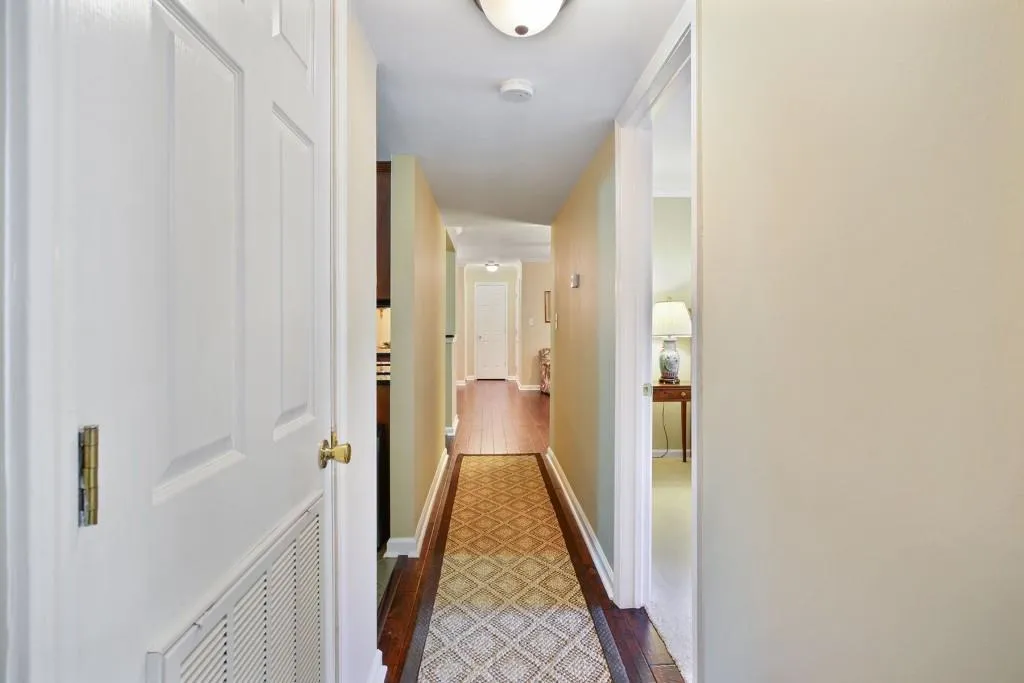1605 Brighton Point, Sandy Springs, Georgia 30328, 2 Bedrooms Bedrooms, ,2 BathroomsBathrooms,Residential,Sold,1605 Brighton Point,6006174