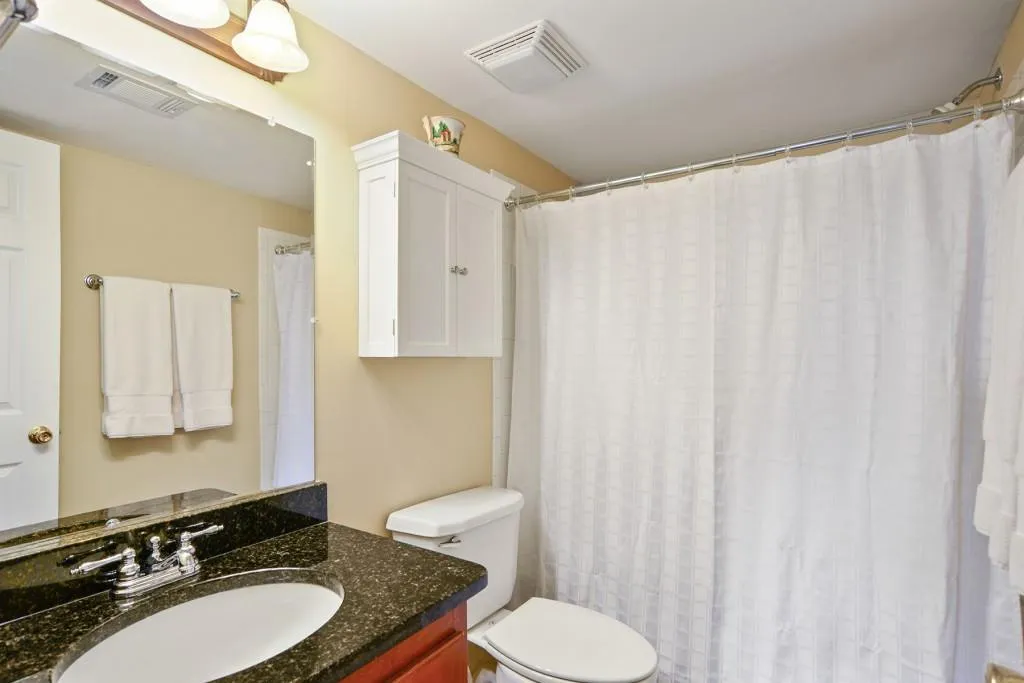 1605 Brighton Point, Sandy Springs, Georgia 30328, 2 Bedrooms Bedrooms, ,2 BathroomsBathrooms,Residential,Sold,1605 Brighton Point,6006174