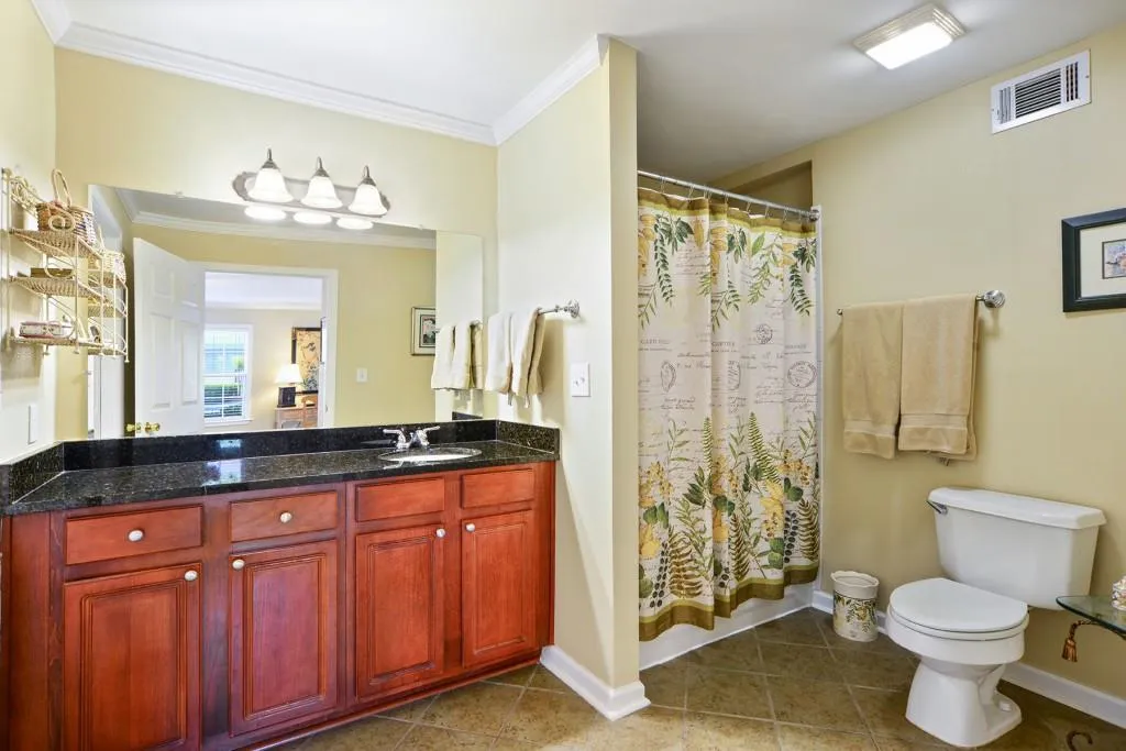 1605 Brighton Point, Sandy Springs, Georgia 30328, 2 Bedrooms Bedrooms, ,2 BathroomsBathrooms,Residential,Sold,1605 Brighton Point,6006174
