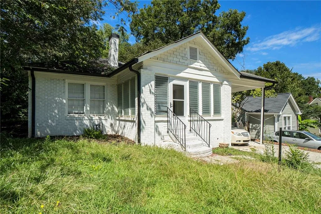 556 Holly Street Nw, Atlanta, Georgia 30318, 3 Bedrooms Bedrooms, ,2 BathroomsBathrooms,Residential,For Sale,556 Holly Street Nw,7642124