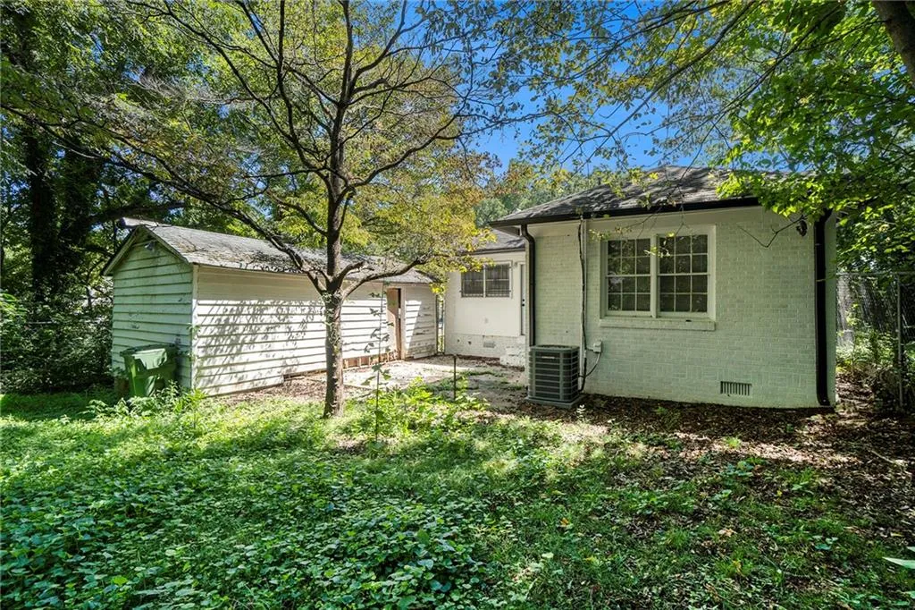 556 Holly Street Nw, Atlanta, Georgia 30318, 3 Bedrooms Bedrooms, ,2 BathroomsBathrooms,Residential,For Sale,556 Holly Street Nw,7642124