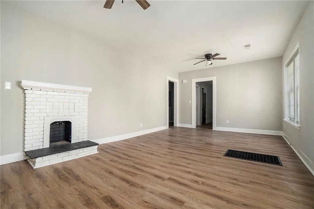556 Holly Street Nw, Atlanta, Georgia 30318, 3 Bedrooms Bedrooms, ,2 BathroomsBathrooms,Residential,For Sale,556 Holly Street Nw,7642124
