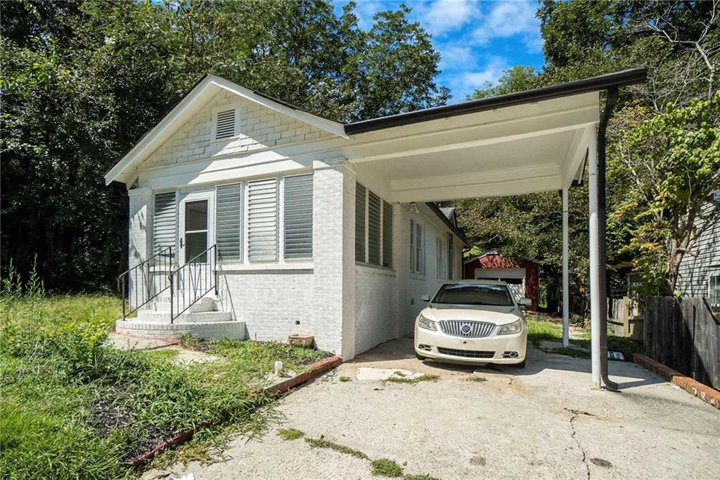 556 Holly Street Nw, Atlanta, Georgia 30318, 3 Bedrooms Bedrooms, ,2 BathroomsBathrooms,Residential,For Sale,556 Holly Street Nw,7642124