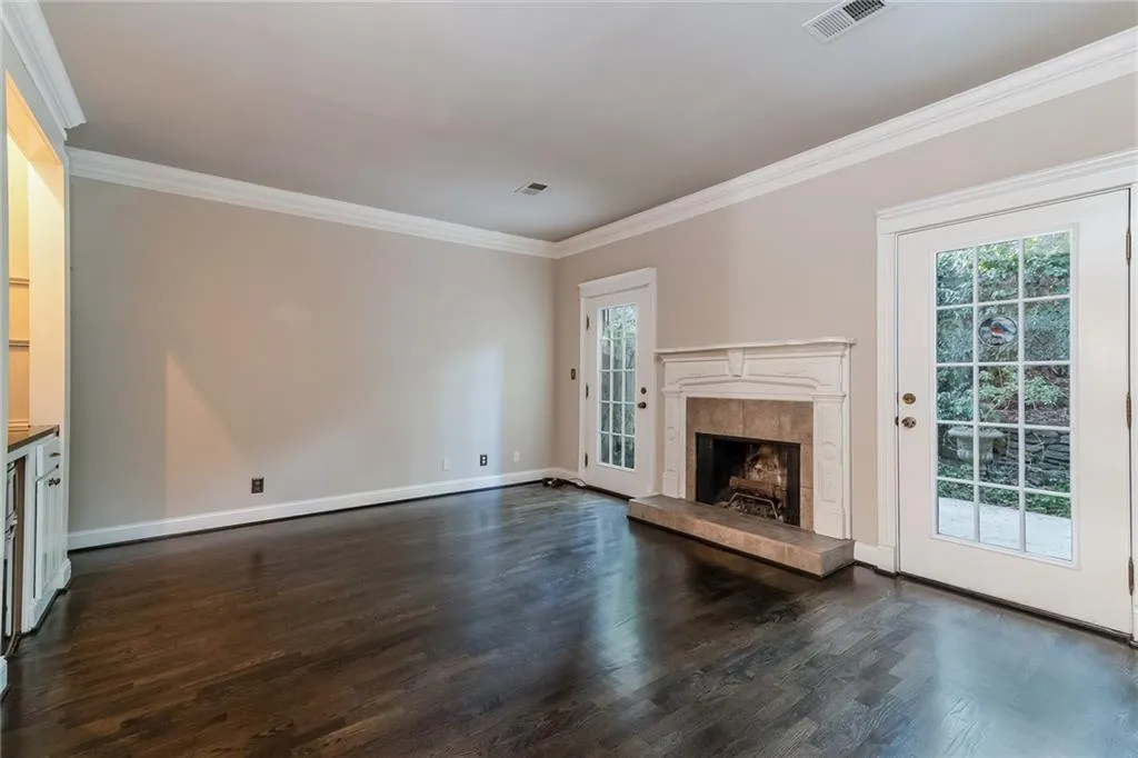 5170 Chemin De Vie, Sandy Springs, Georgia 30342, 2 Bedrooms Bedrooms, ,2 BathroomsBathrooms,Residential,Sold,5170 Chemin De Vie,6128402
