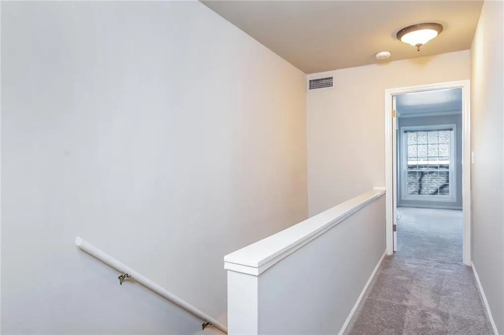 5170 Chemin De Vie, Sandy Springs, Georgia 30342, 2 Bedrooms Bedrooms, ,2 BathroomsBathrooms,Residential,Sold,5170 Chemin De Vie,6128402