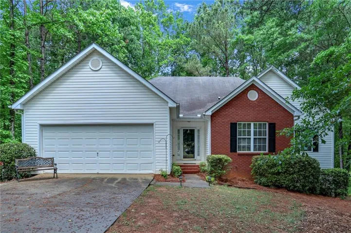 237 Clearwater Drive, Monroe, Georgia 30655