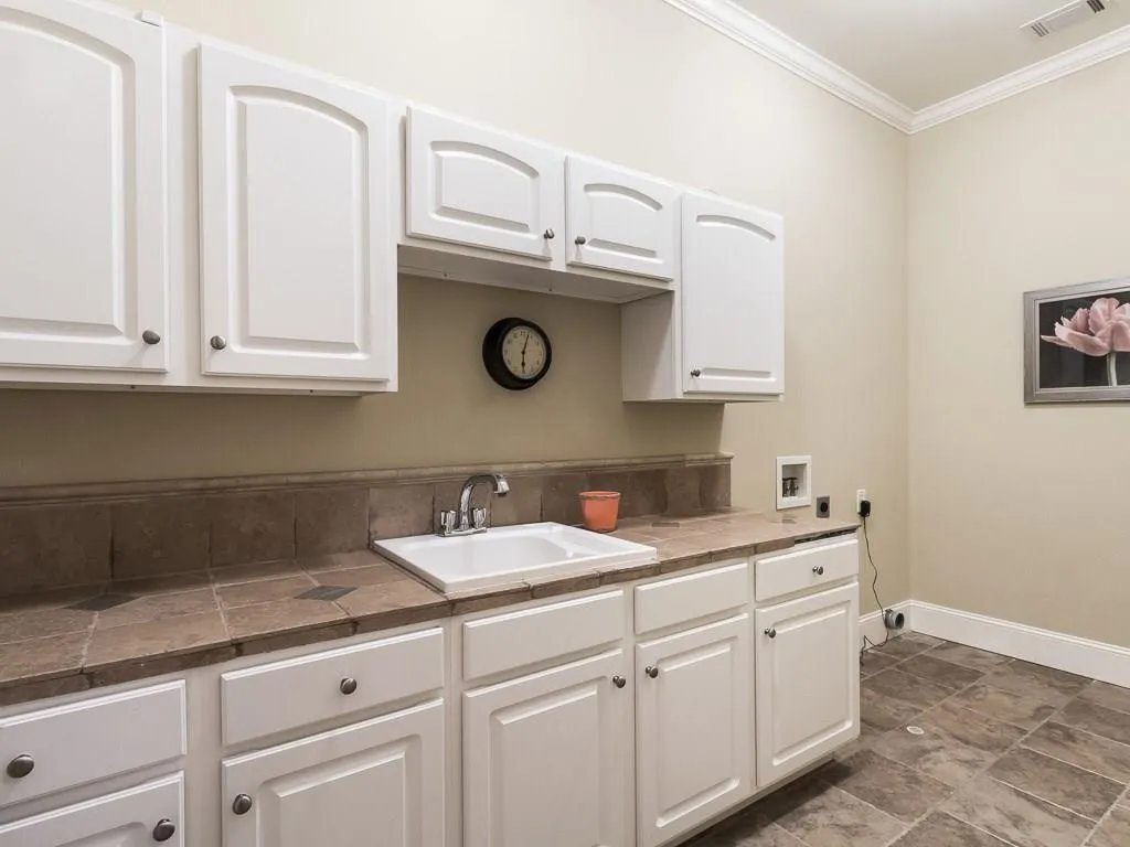 65 Maryeanna Drive, Sandy Springs, Georgia 30342, 5 Bedrooms Bedrooms, ,5 BathroomsBathrooms,Residential,Sold,65 Maryeanna Drive,5828436