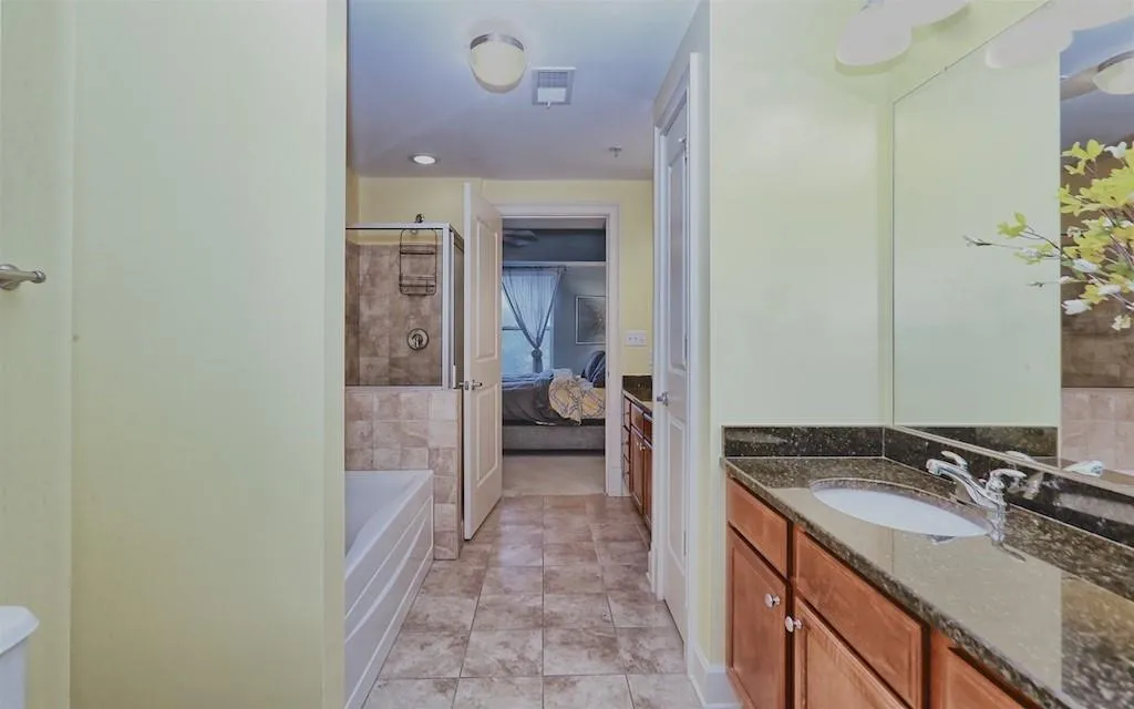 200 River Vista Drive Unit 535, Atlanta, Georgia 30339, 2 Bedrooms Bedrooms, ,2 BathroomsBathrooms,Residential,Sold,200 River Vista Drive Unit 535,6673890
