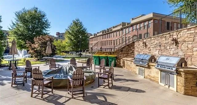 200 River Vista Drive Unit 535, Atlanta, Georgia 30339, 2 Bedrooms Bedrooms, ,2 BathroomsBathrooms,Residential,Sold,200 River Vista Drive Unit 535,6673890