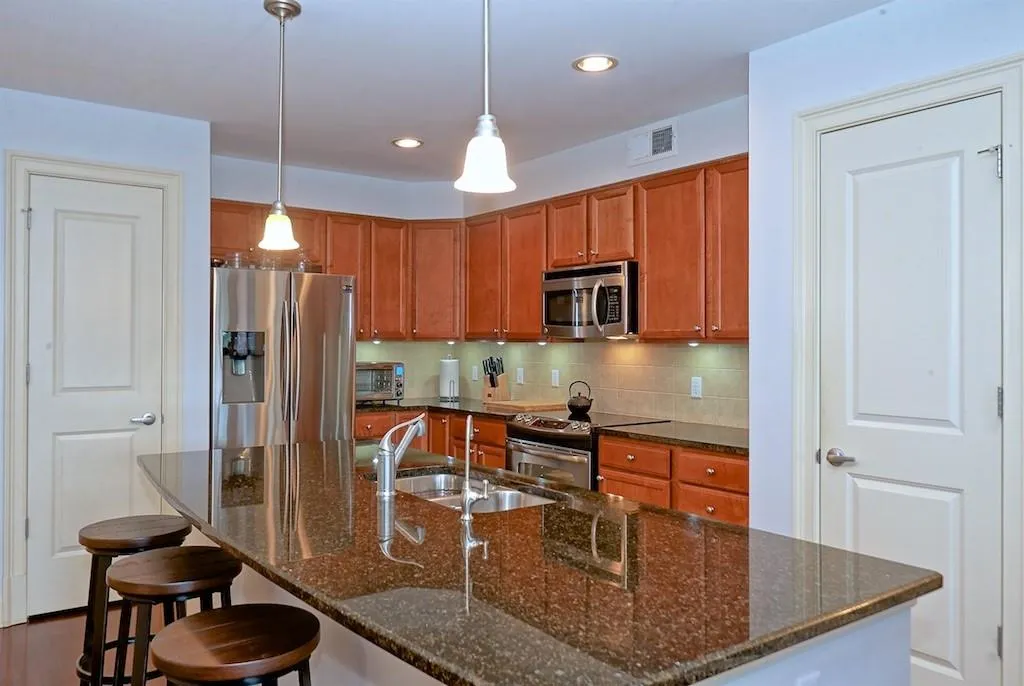 200 River Vista Drive Unit 535, Atlanta, Georgia 30339, 2 Bedrooms Bedrooms, ,2 BathroomsBathrooms,Residential,Sold,200 River Vista Drive Unit 535,6673890