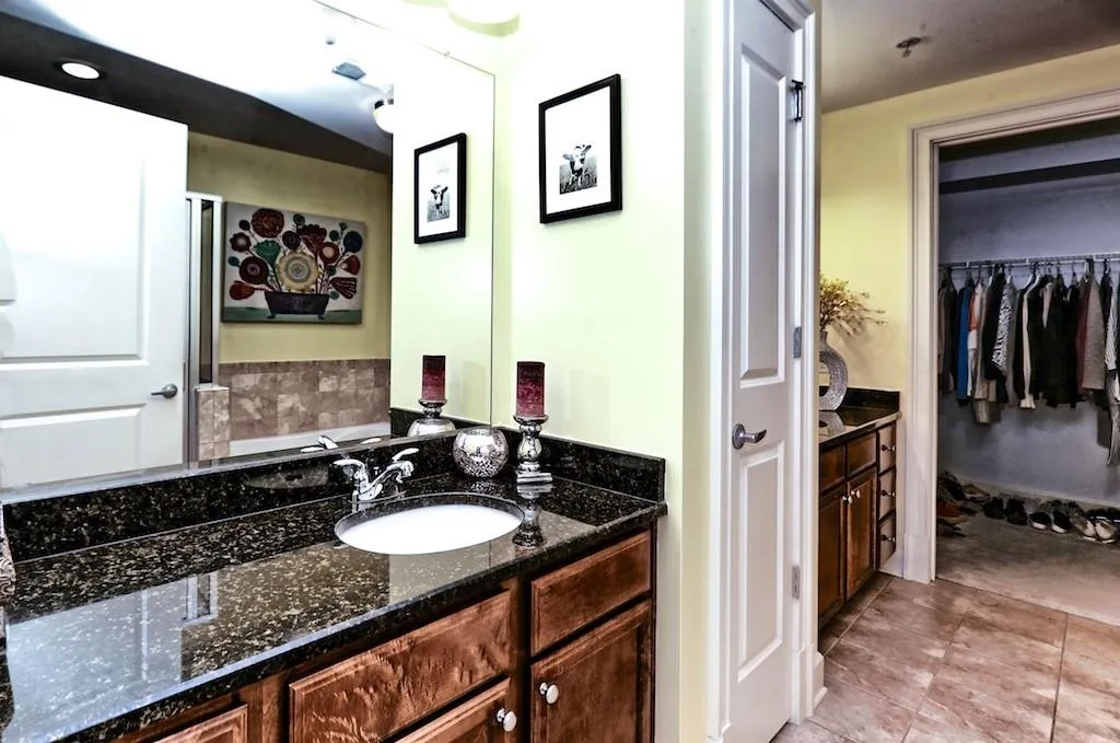 200 River Vista Drive Unit 535, Atlanta, Georgia 30339, 2 Bedrooms Bedrooms, ,2 BathroomsBathrooms,Residential,Sold,200 River Vista Drive Unit 535,6673890