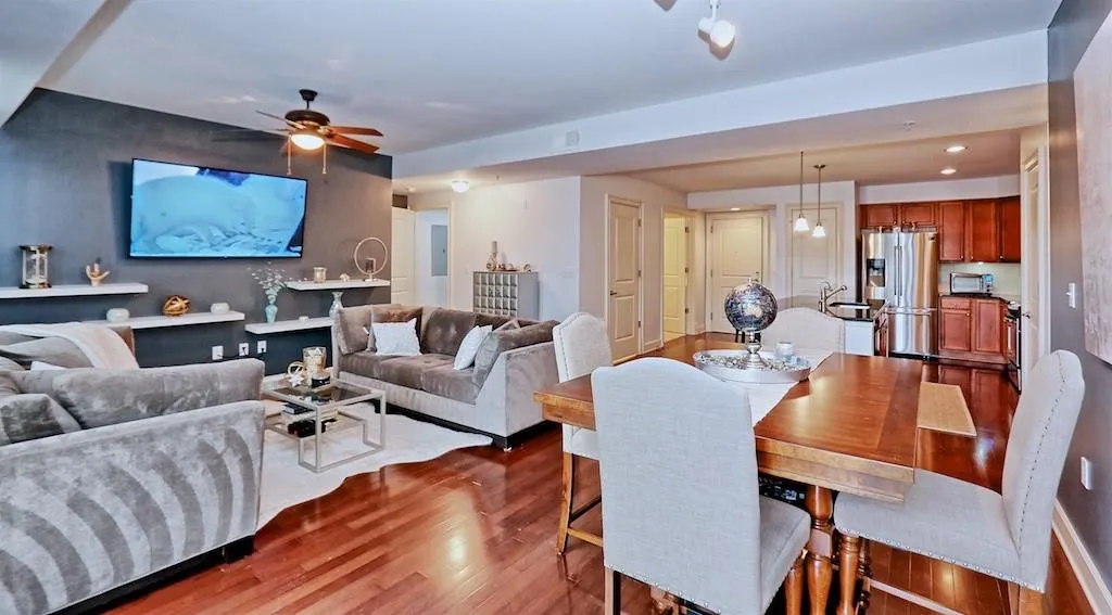 200 River Vista Drive Unit 535, Atlanta, Georgia 30339, 2 Bedrooms Bedrooms, ,2 BathroomsBathrooms,Residential,Sold,200 River Vista Drive Unit 535,6673890