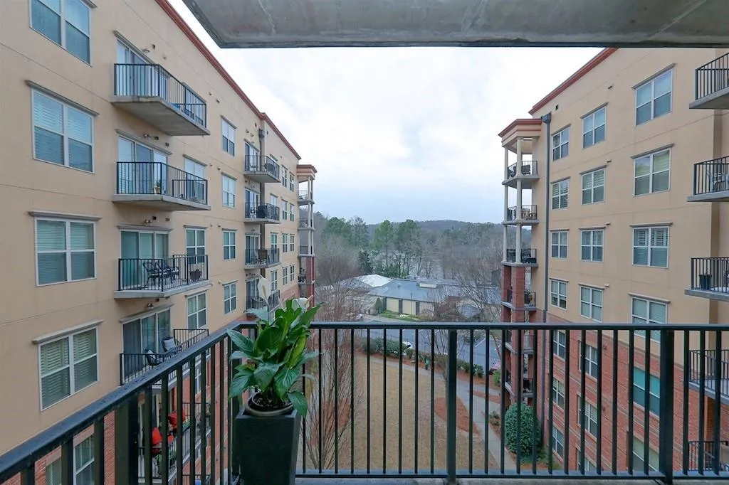 200 River Vista Drive Unit 535, Atlanta, Georgia 30339, 2 Bedrooms Bedrooms, ,2 BathroomsBathrooms,Residential,Sold,200 River Vista Drive Unit 535,6673890