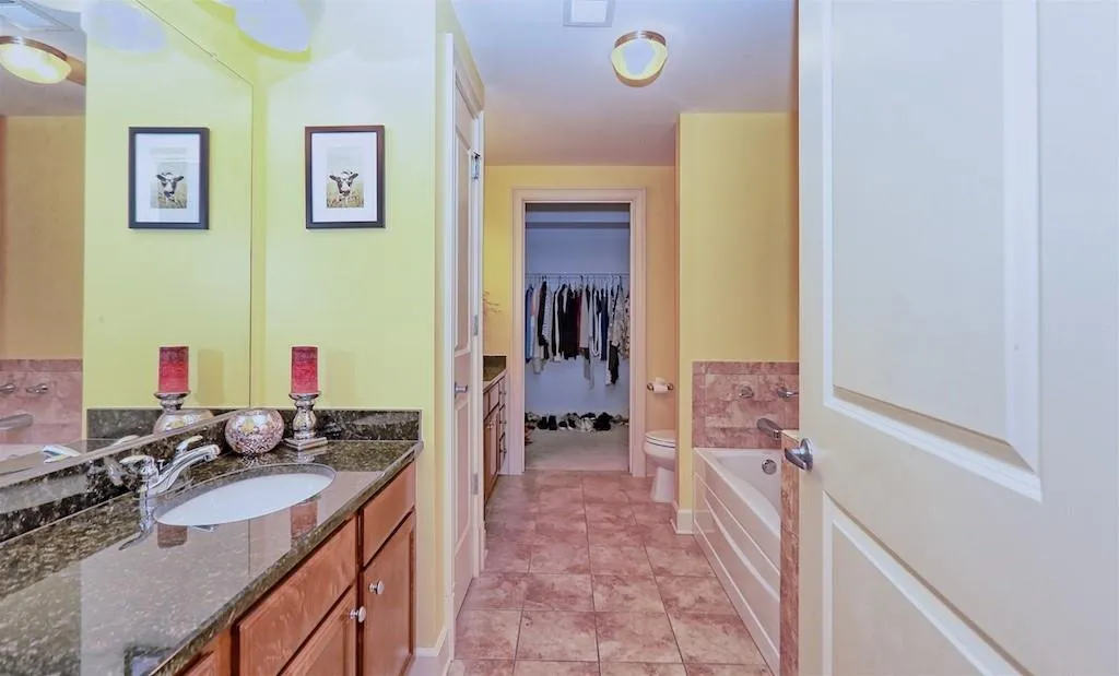 200 River Vista Drive Unit 535, Atlanta, Georgia 30339, 2 Bedrooms Bedrooms, ,2 BathroomsBathrooms,Residential,Sold,200 River Vista Drive Unit 535,6673890