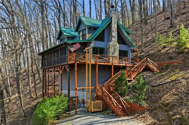 947 Skyview Drive, Ellijay, Georgia 30536