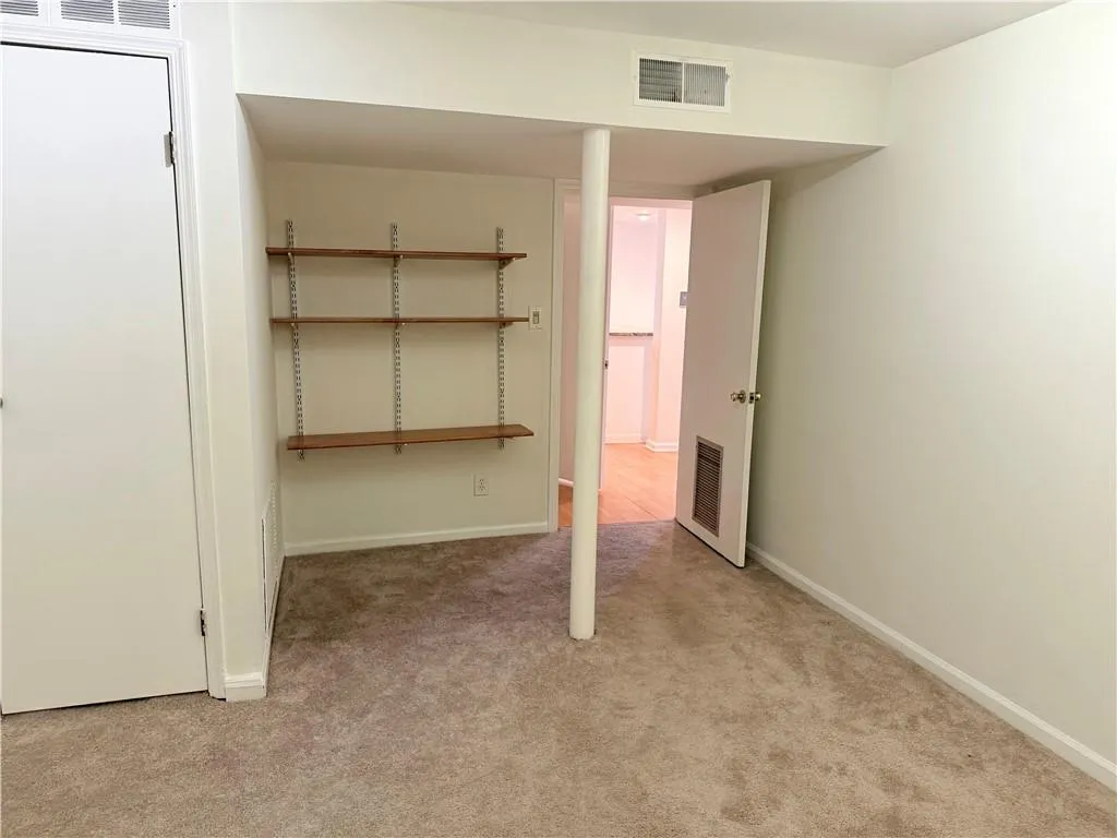 1233 Woodland Avenue Ne Unit 5, Atlanta, Georgia 30324, 1 Bedroom Bedrooms, ,1 BathroomBathrooms,Residential,For Sale,1233 Woodland Avenue Ne Unit 5,7580127
