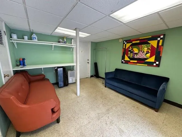 The Laundry room is next to unit 5