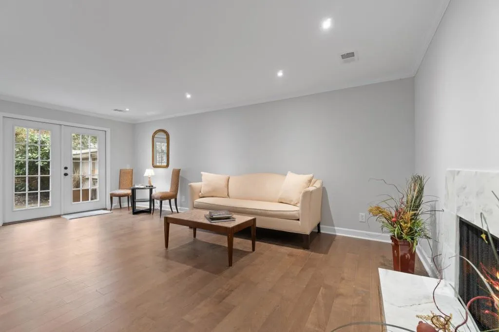 5470 Chemin De Vie, Atlanta, Georgia 30342, 3 Bedrooms Bedrooms, ,2 BathroomsBathrooms,Residential,Sold,5470 Chemin De Vie,6656274