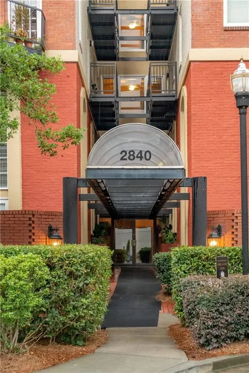 2840 Peachtree Road Nw Unit 507, Atlanta, Georgia 30305, 2 Bedrooms Bedrooms, ,2 BathroomsBathrooms,Residential,Sold,2840 Peachtree Road Nw Unit 507,6114252