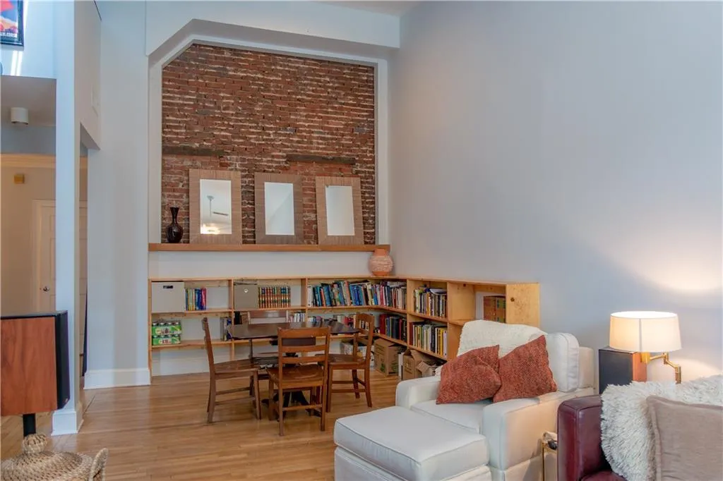 2840 Peachtree Road Nw Unit 507, Atlanta, Georgia 30305, 2 Bedrooms Bedrooms, ,2 BathroomsBathrooms,Residential,Sold,2840 Peachtree Road Nw Unit 507,6114252