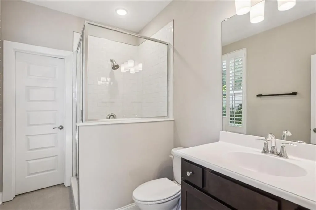 600 Broadview Terrace Ne, Atlanta, Georgia 30324, 4 Bedrooms Bedrooms, ,3 BathroomsBathrooms,Residential,For Sale,600 Broadview Terrace Ne,7628458