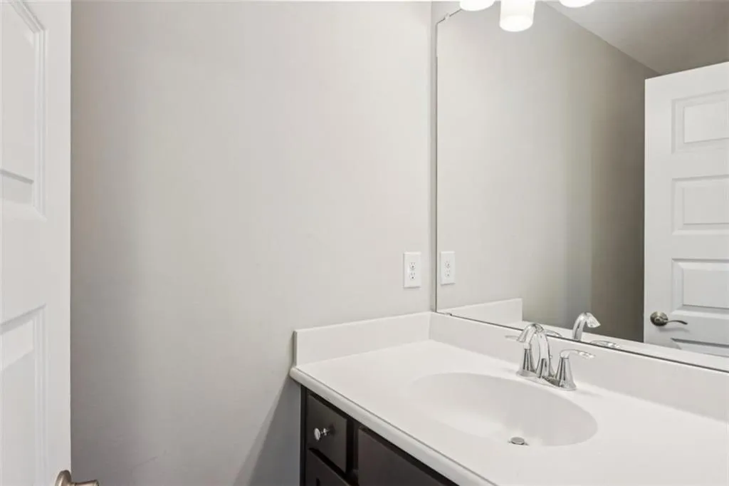 600 Broadview Terrace Ne, Atlanta, Georgia 30324, 4 Bedrooms Bedrooms, ,3 BathroomsBathrooms,Residential,For Sale,600 Broadview Terrace Ne,7628458