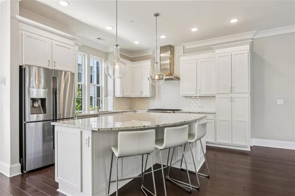 600 Broadview Terrace Ne, Atlanta, Georgia 30324, 4 Bedrooms Bedrooms, ,3 BathroomsBathrooms,Residential,For Sale,600 Broadview Terrace Ne,7628458
