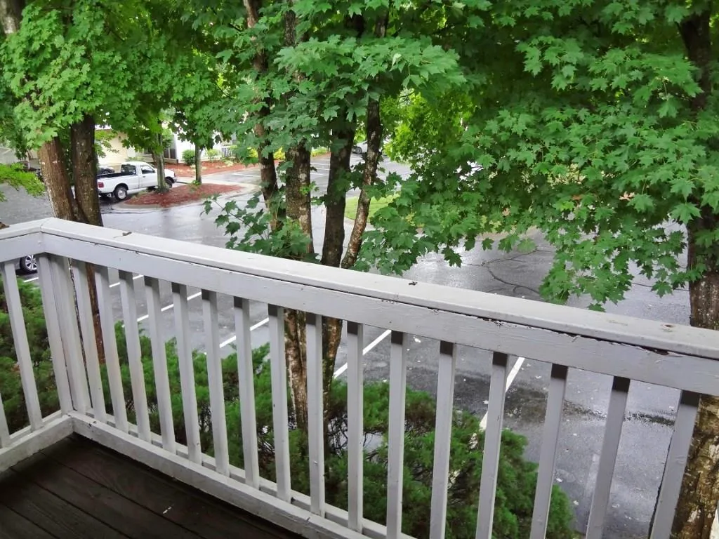 605 Gettysburg Place, Atlanta, Georgia 30350, 2 Bedrooms Bedrooms, ,2 BathroomsBathrooms,Residential,Sold,605 Gettysburg Place,6019585