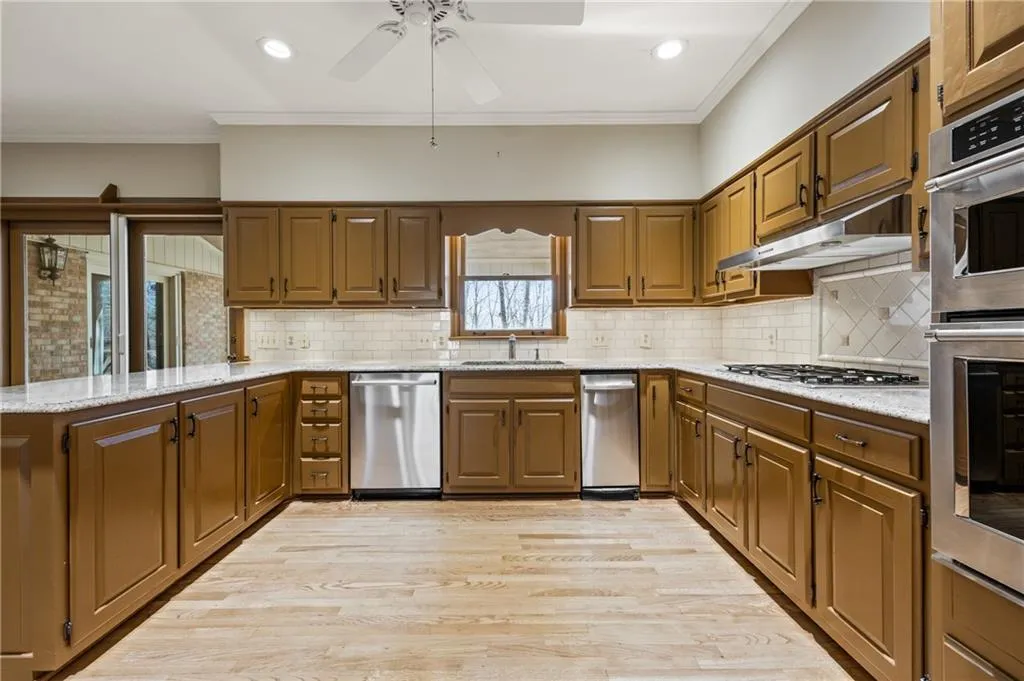 7690 Classic Way, Atlanta, Georgia 30350, 5 Bedrooms Bedrooms, ,5 BathroomsBathrooms,Residential,Sold,7690 Classic Way,7535265