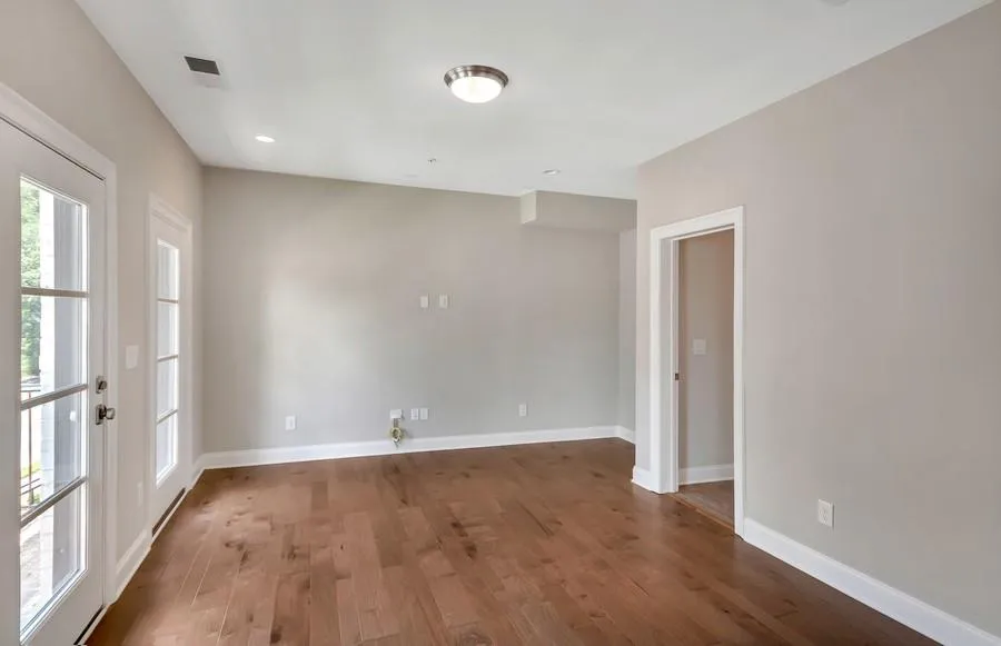 132 W Wieuca Road Unit 7, Sandy Springs, Georgia 30342, 3 Bedrooms Bedrooms, ,4 BathroomsBathrooms,Residential,Sold,132 W Wieuca Road Unit 7,6050437