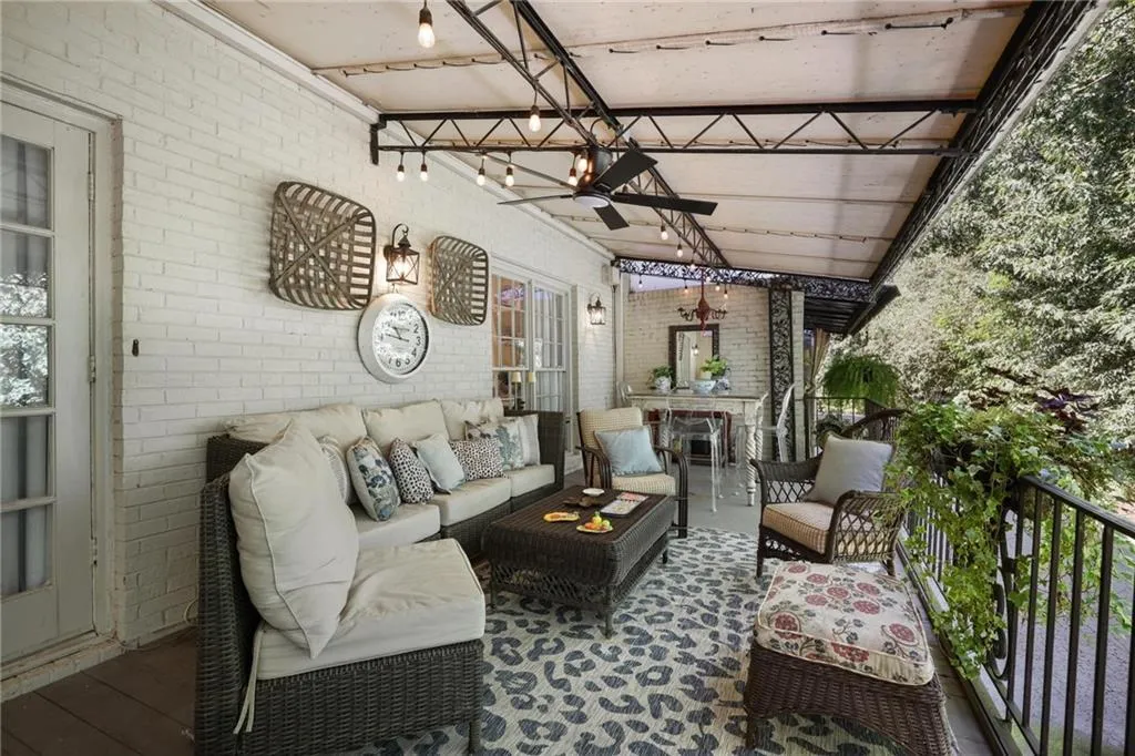 3524 Paces Place Nw Unit A133, Atlanta, Georgia 30327, 3 Bedrooms Bedrooms, 0 ,3 BathroomsBathrooms,Residential,For Sale,3524 Paces Place Nw Unit A133,7840197