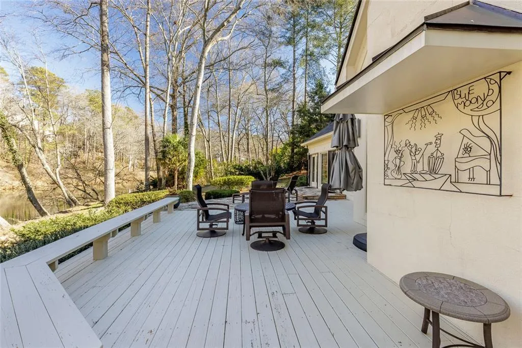 325 Riverhall Court, Sandy Springs, Georgia 30350, 5 Bedrooms Bedrooms, ,4 BathroomsBathrooms,Residential,For Sale,325 Riverhall Court,7610630