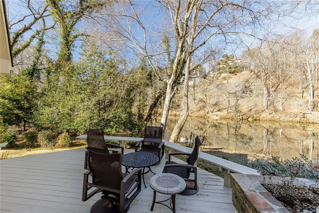 325 Riverhall Court, Sandy Springs, Georgia 30350, 5 Bedrooms Bedrooms, ,4 BathroomsBathrooms,Residential,For Sale,325 Riverhall Court,7610630